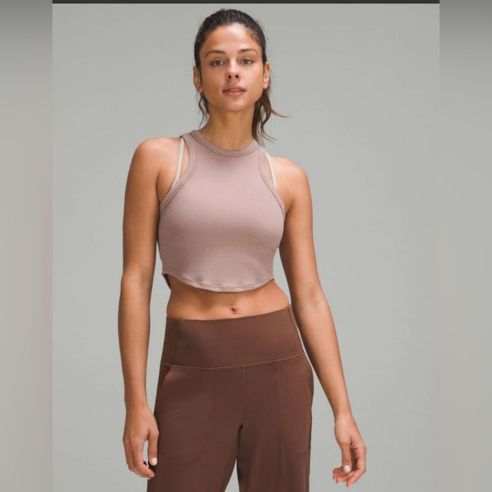 Lululemon Athletica Hold Tight Cropped Tank Top in Twilight Rose Size 8 NWOT